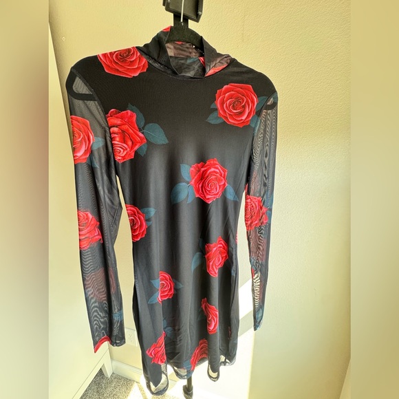 Superdown Black Dress with Red Roses - Picture 1 of 4